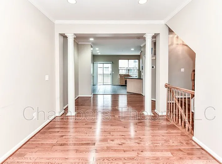 3845 Eisenhower Ave — Photo 10
