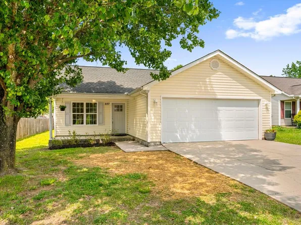227 Periwinkle Way, Dalton, GA 30721