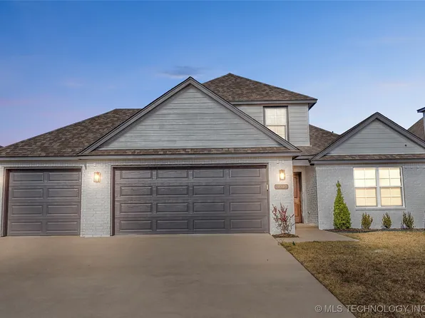 3004 W Van Buren Ct S, Broken Arrow, OK 74011