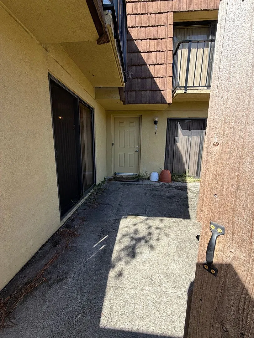 Lovely Condo close to Millenia Mall — Photo 2