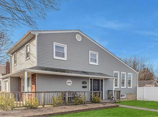 2786 Ravine Pl, Bellmore, NY 11710