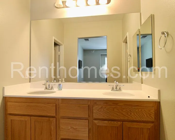 314 Borden Rd — Photo 13