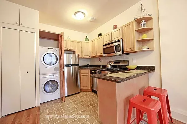 Rented by Nelson Aybar, LREB | media 1