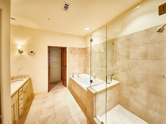 1st image of 2508 N Henderson Ave #21