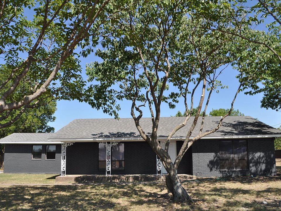 1st image of 100 Becky Ln