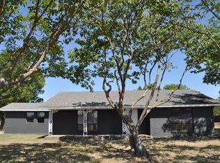 100 Becky Ln, Waxahachie, TX 75165