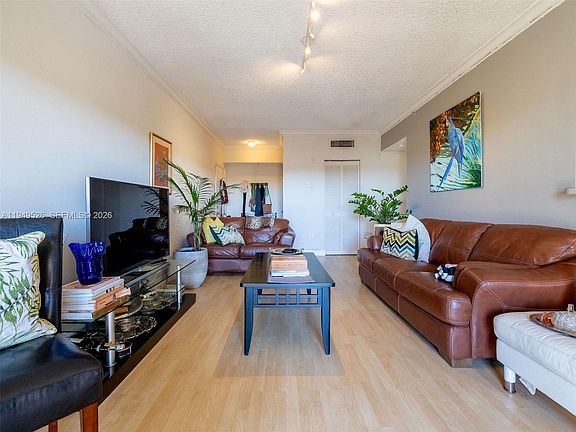5th image of 11700 SW 2nd St #13202