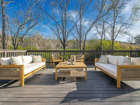 3rd image of 26 Pebble Beach Dr