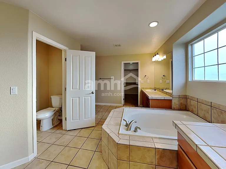 17827 Domingo Dr — Photo 15