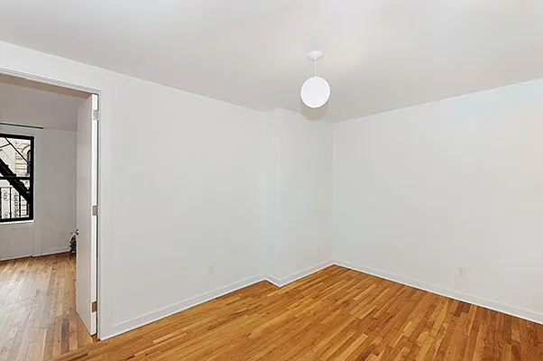 Rented by Aether Property Group | media 22