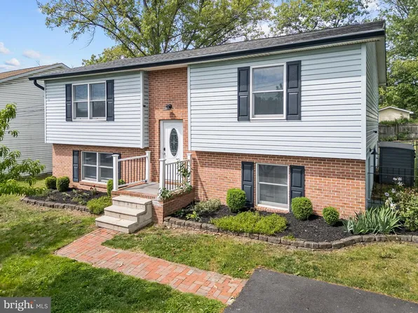 104 Van Buren Pl, Winchester, VA 22602