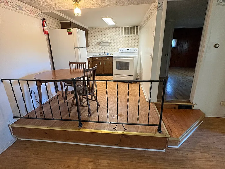 147 Myers Rd #3 — Photo 7