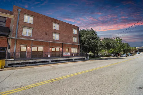1011 Wood St #201 Photo 1