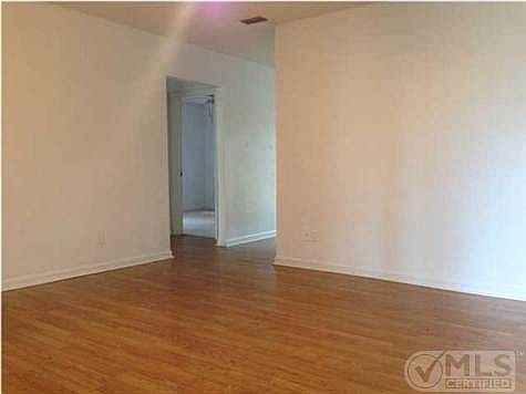 3rd image of 61 24th St