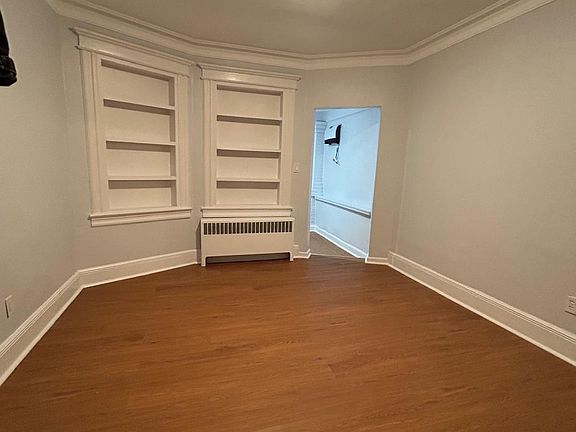 4th image of 123 W 6th St Floor 2