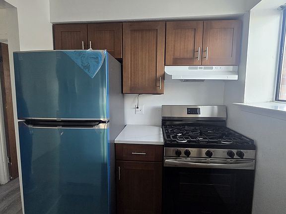 4th image of 15510 79th St APT 2