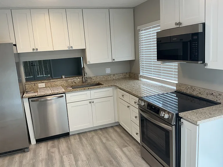 6401 Pelican Dr — Photo 5