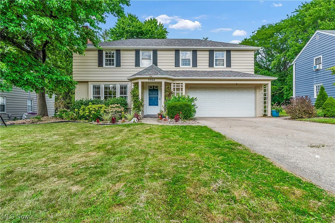 1453 Westover Rd photo 1