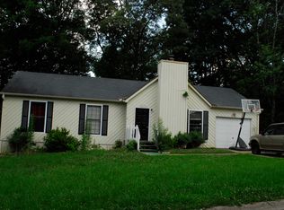 1615 Olde Oak Dr, Lithia Springs, GA 30122