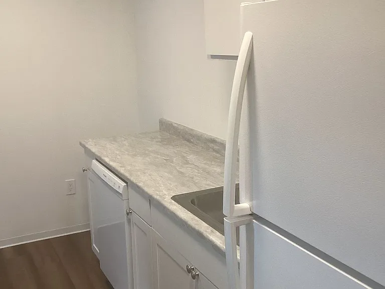 Interlakken Apartments — Photo 14