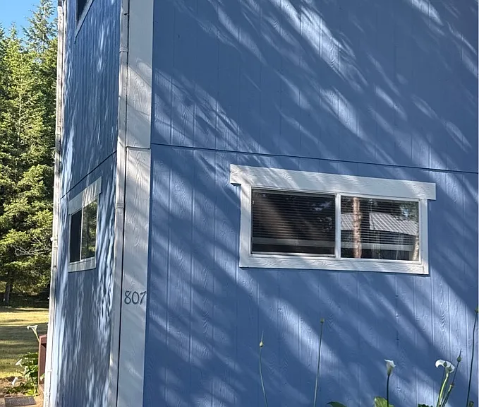 807 SE East Slope Rd — Photo 2