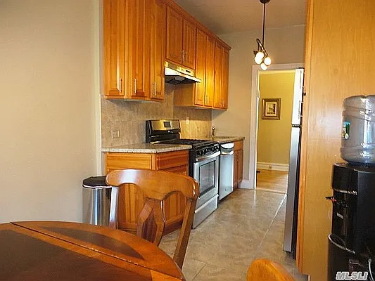 Sold by Madeleine Realty Ltd. | media 11