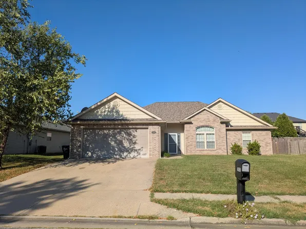 2601 Quartz Ln, Columbia, MO 65202