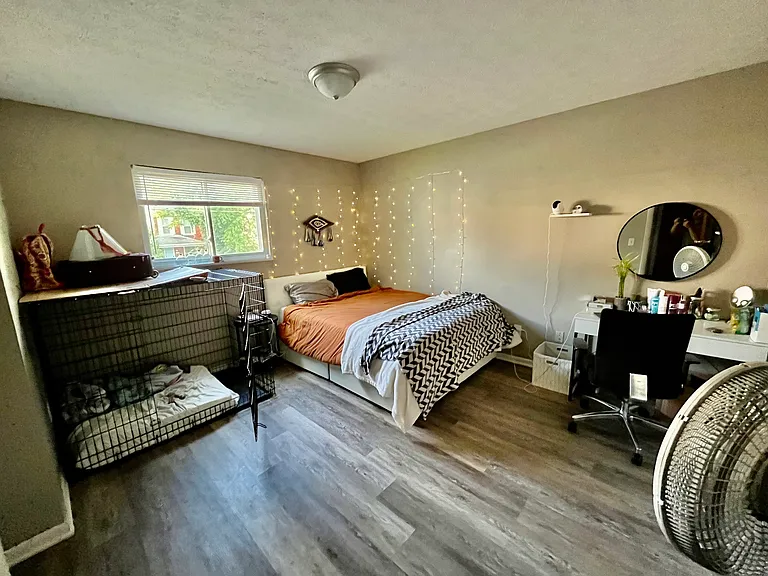 1235 Summit St #B — Photo 10