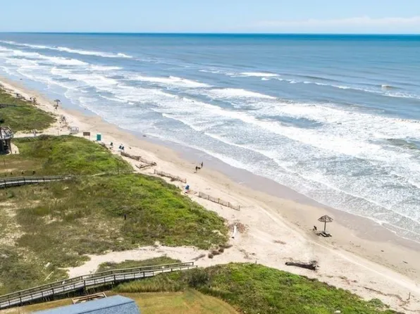 132 Saltgrass Ave, Freeport, TX 77541