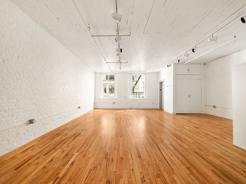 1st image of 15 Warren St APT 4