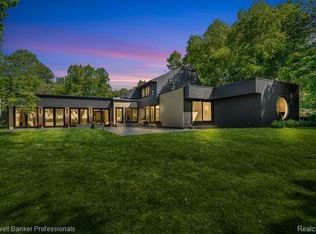 5280 Inkster Rd, Bloomfield Hills, MI 48302