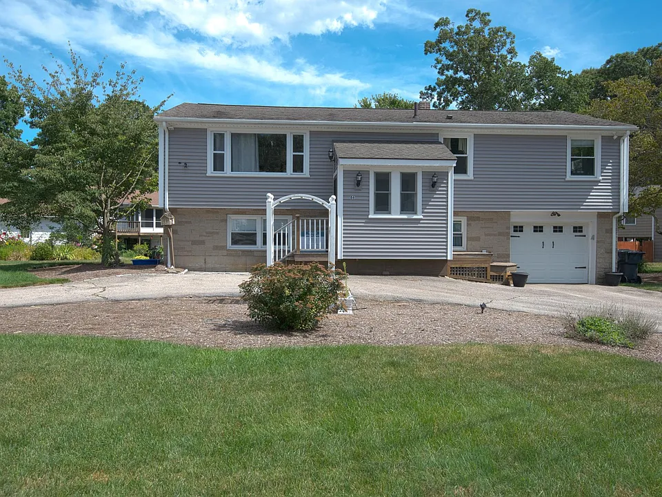 86 Oberlin Dr