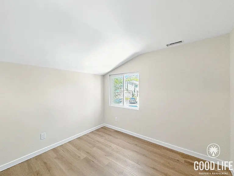5071 La Cuenta Dr — Photo 10