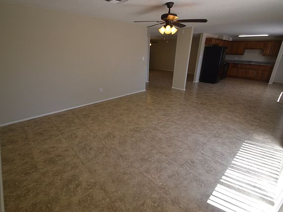 5th image of 1614 N 61st Dr