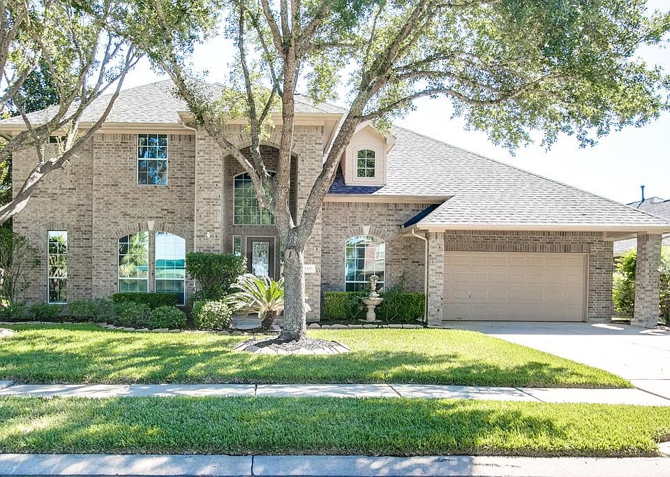 1st image of 1303 Crystal Lake Cir E