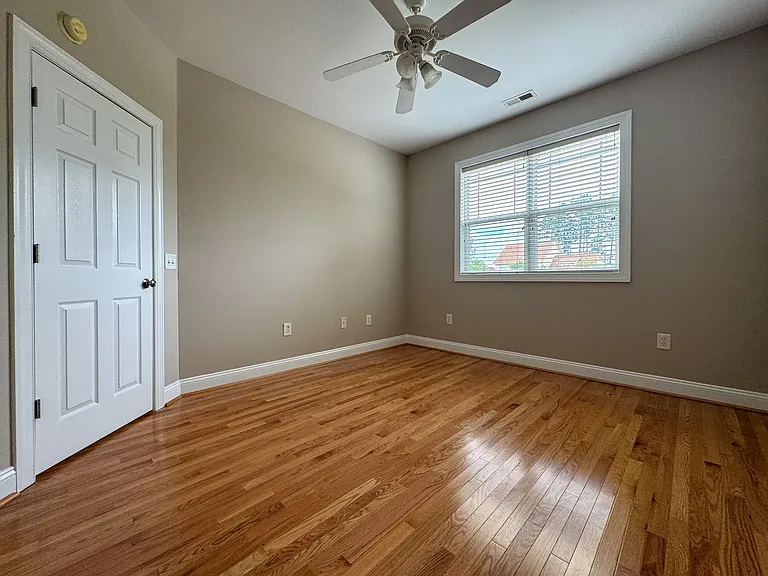 709 Kensington Park Rd — Photo 37