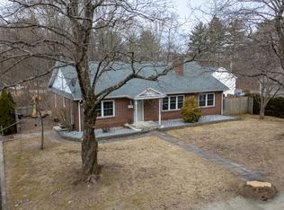 665 N Main St, Killingly, CT 06239