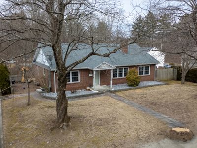 665 North Main Street, Killingly, CT, 06239