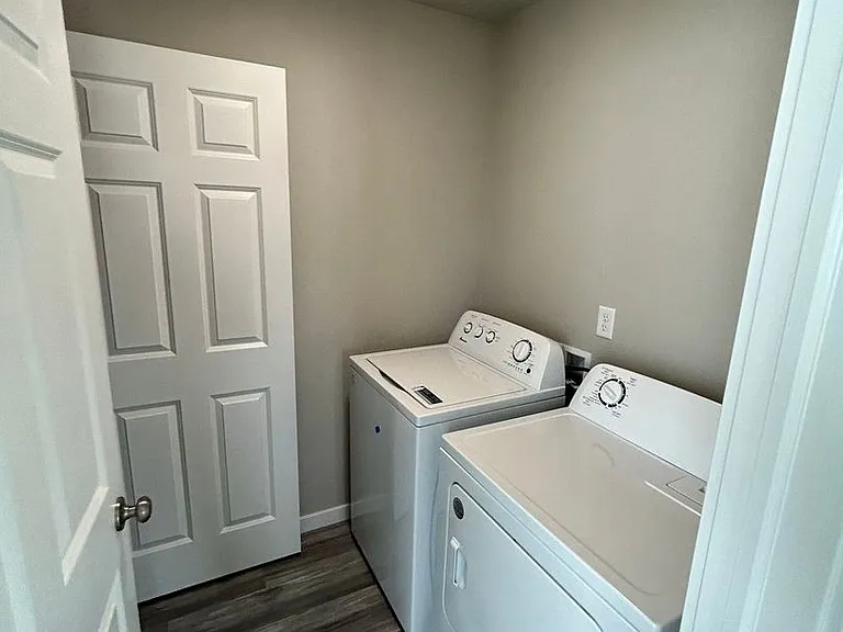 3828 Scorpio Dr SE — Photo 16