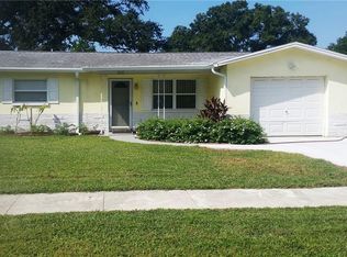 2212 Lauren Dr, Largo, FL 33774
