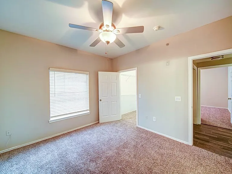 Arlington Park Villas — Photo 19