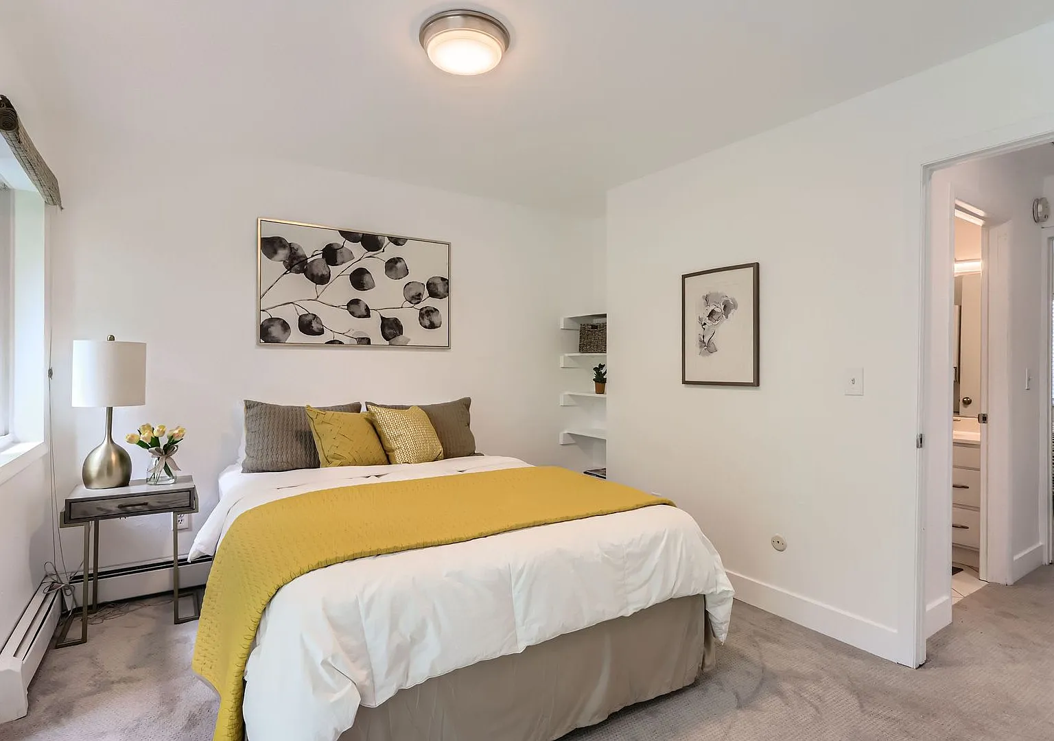 West Boulder 2BDR Fully Furnished Comfort — Photo 3
