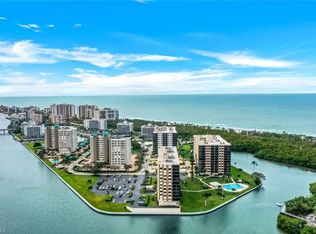 15 Bluebill Ave APT 804, Naples, FL 34108