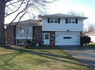 8064 Munson Rd, Mentor, OH 44060