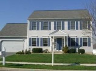 207 Fox Glove Pl, Hummelstown, PA 17036