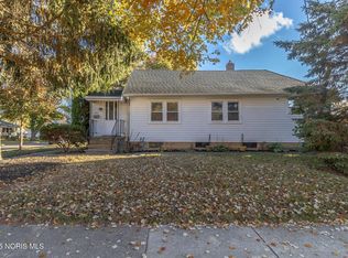 402 E Indiana Ave, Maumee, OH