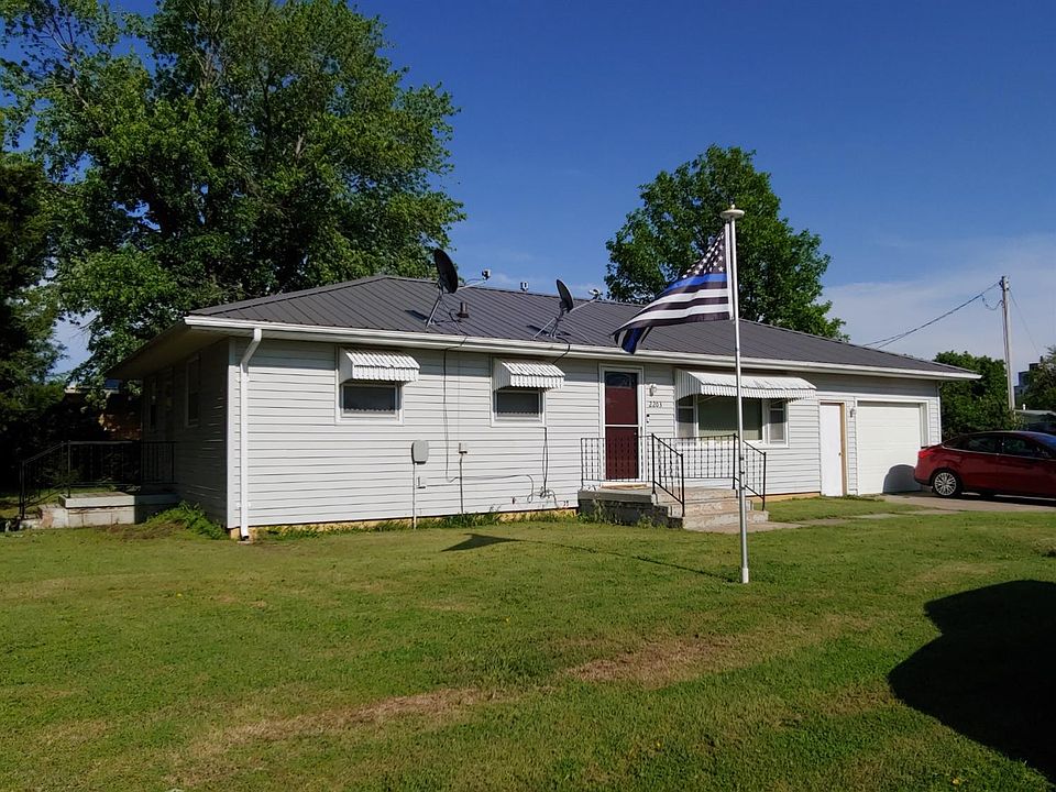 1st image of 2203 Avenue I