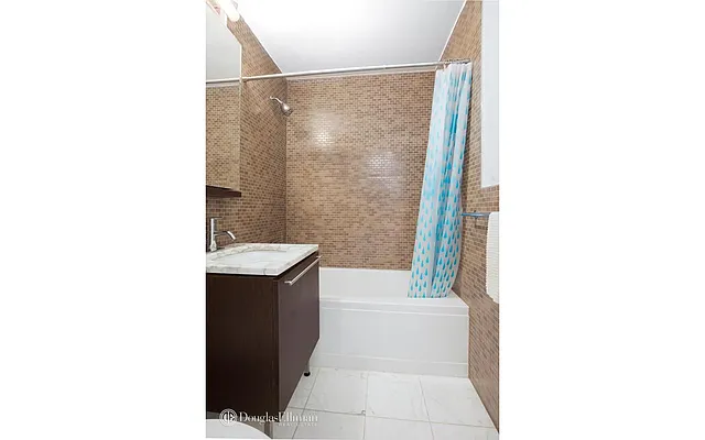 Rented by Douglas Elliman | media 20