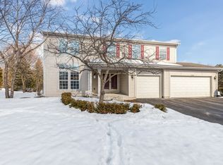 14368 Greenfield Ct, Libertyville, IL 60048