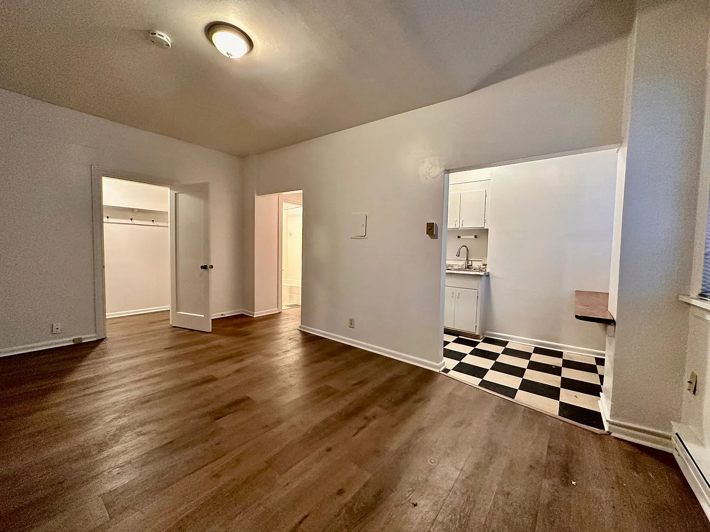 Aloha Apartments — Photo 4